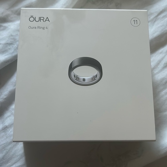 OURA ring generation 4 brand new noir ring